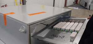 Фото установки бактерицидной панели Vent Bact VB 600 с ЭПРА в вентиляционный модуль VTS