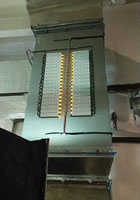 Фото бактерицидной секции MegaBakt MB 3000 с работающими индикаторами ЭПРА уф-ламп
